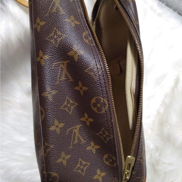 Authentic Louis Vuitton Brown Monogram Canvas Excursion Shoe Travel Bag - Picture 5 of 12